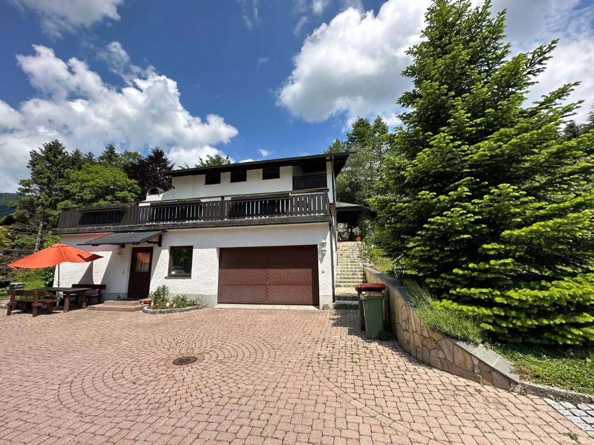 Villa Gemütliche Landhausvilla Mit Kamin Und Kachelofen