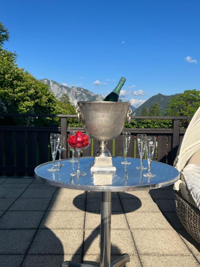 Gemütliche Landhausvilla Mit Kamin Und Kachelofen Unterach am Attersee